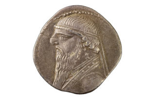 Mithradates II., Drachme, 2./1. Jh. v. Chr.. Foto: Museen für Kulturgeschichte Hannover